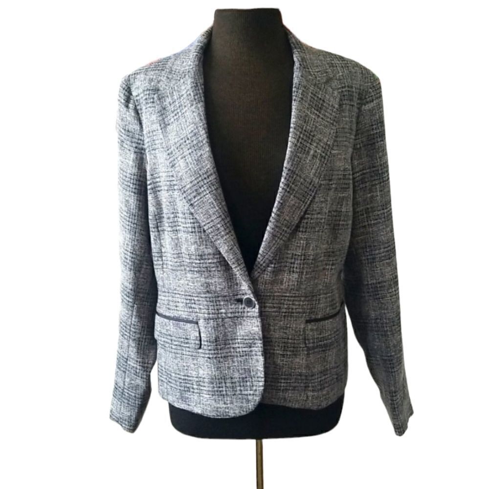 NWT New York &Company Gray Blazer size 14